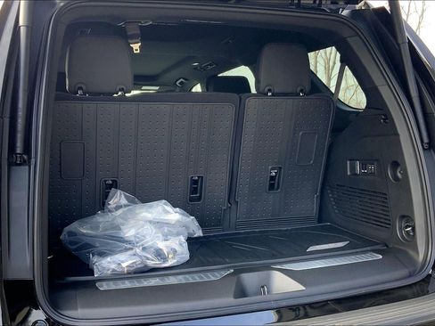 New 2026 Chevrolet Tahoe High Country AWD/4WD image 5