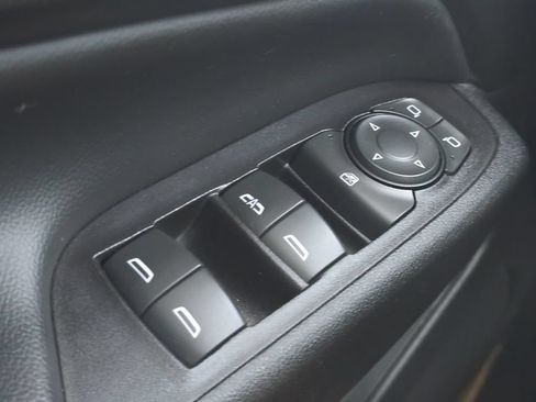 Used 2021 Chevrolet Equinox LT FWD image 23