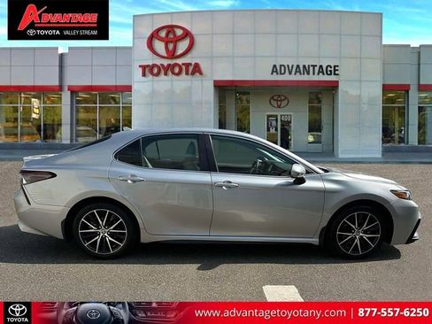 Certified 2024 Toyota Camry SE FWD image 5