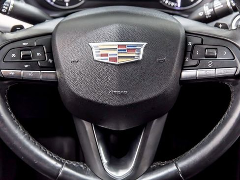 Used 2021 Cadillac XT4 Premium Luxury image 28