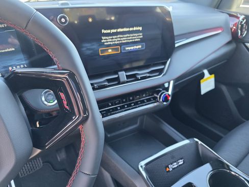 New 2026 Chevrolet Equinox RS image 8