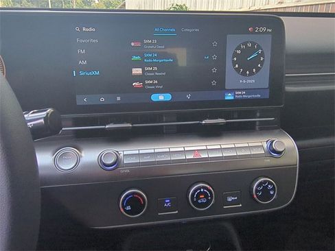 New 2026 Hyundai Kona SE image 26