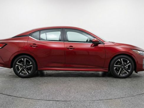 Used 2025 Nissan Sentra SV image 11