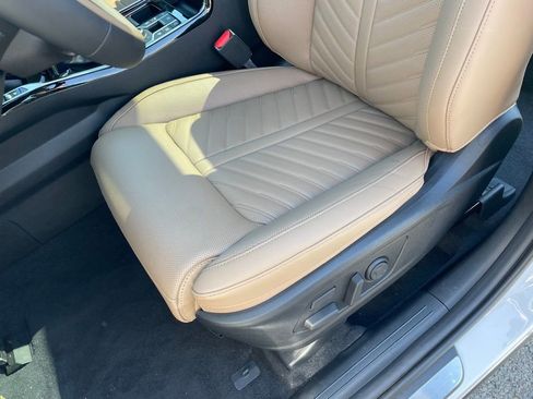 New 2026 Kia Sorento SX Prestige w/ Olive Brown Leather Package image 24