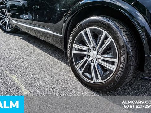 Used 2024 Cadillac Lyriq Luxury AWD/4WD image 16