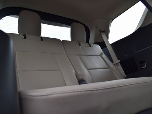 Used 2023 Ford Explorer XLT w/ Equipment Group 202A image 23