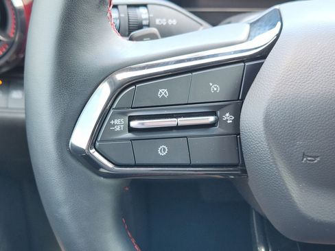 Used 2025 Chevrolet Equinox RS FWD image 36
