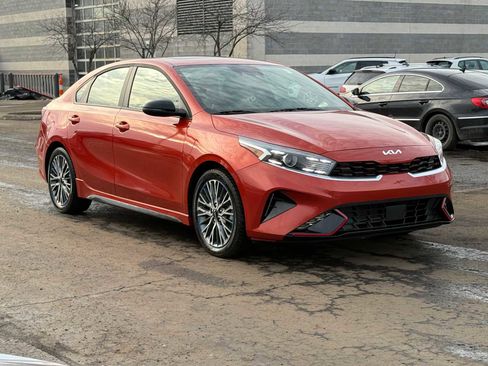 Used 2023 Kia Forte GT-Line w/ GT-Line Premium Package image 3