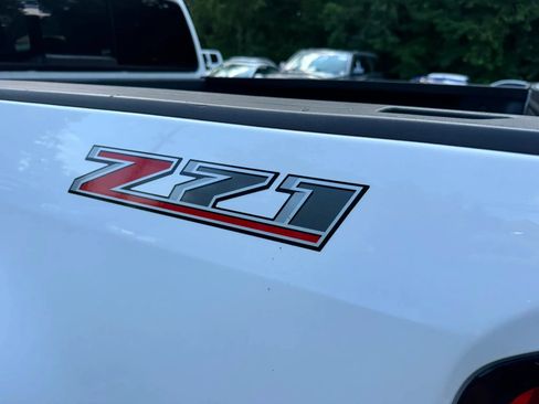 Used 2015 Chevrolet Colorado Z71 w/ Trail Boss Edition RWD image 22