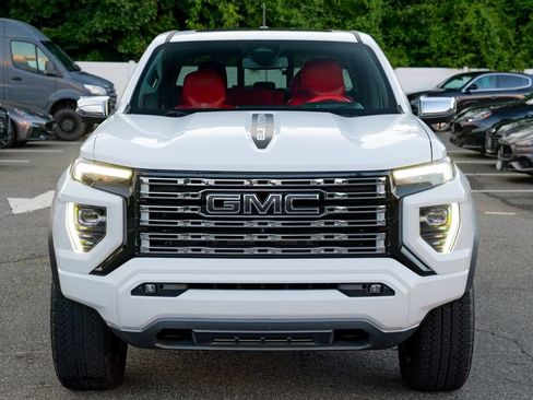 Used 2024 GMC Canyon Denali AWD/4WD image 2