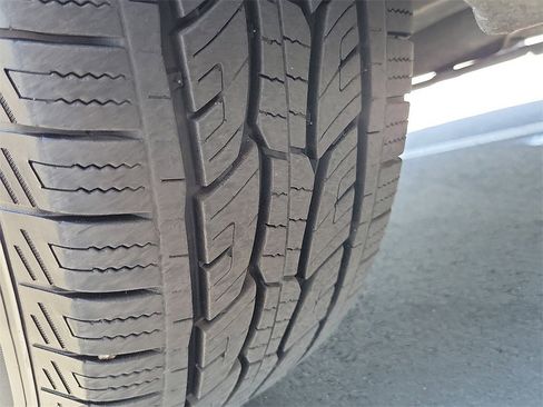 Used 2023 Cadillac XT4 Premium Luxury image 29