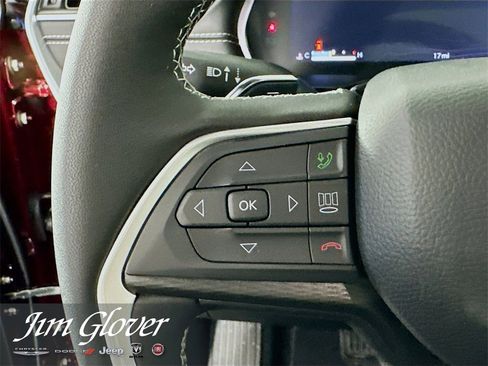 New 2025 Jeep Grand Cherokee L Altitude image 36