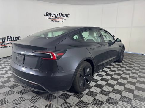 Used 2025 Tesla Model 3 RWD image 7
