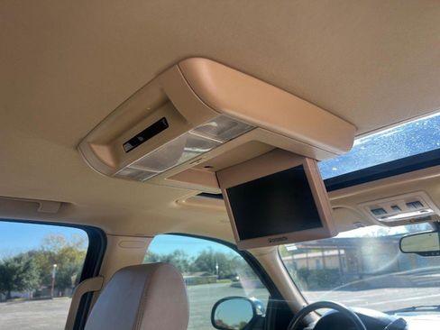 Used 2008 Chevrolet Suburban LTZ w/ LTZ Preferred Equipment Group image 15