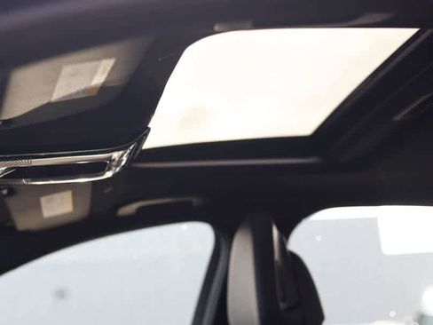 Certified 2025 Mercedes-Benz C 300 Sedan image 23