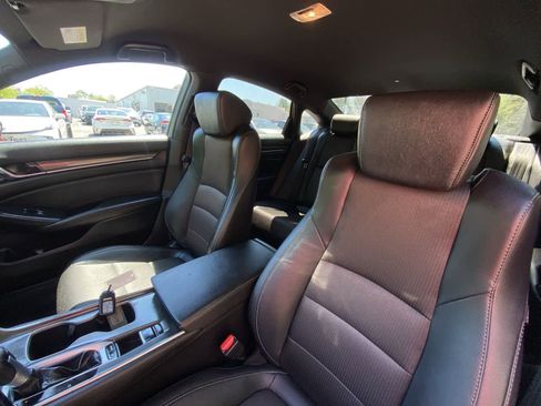 Used 2020 Honda Accord Sport image 17