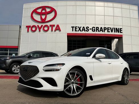 Used 2025 Genesis G70 2.5T image 2