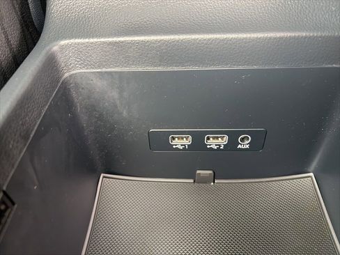 Used 2018 Audi Q5 2.0T Premium w/ Convenience Package image 19