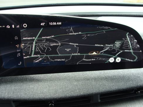 Used 2024 Lucid Air Touring image 13