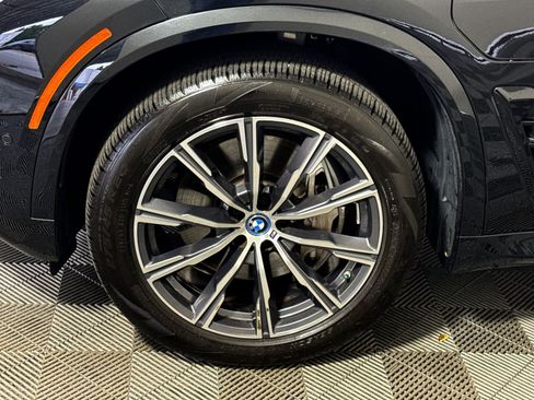 Used 2025 BMW X5 xDrive50e w/ M Sport Package AWD/4WD image 12