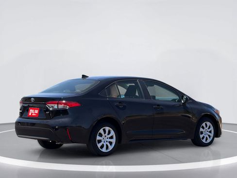 Used 2024 Toyota Corolla LE FWD image 7