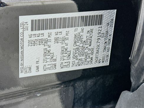 Used 2025 Nissan Rogue SV image 12