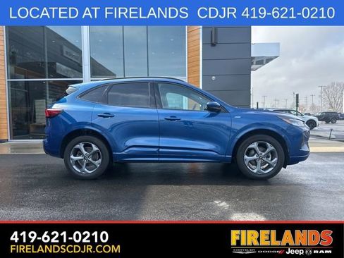 Used 2023 Ford Escape ST-Line Select AWD/4WD image 14