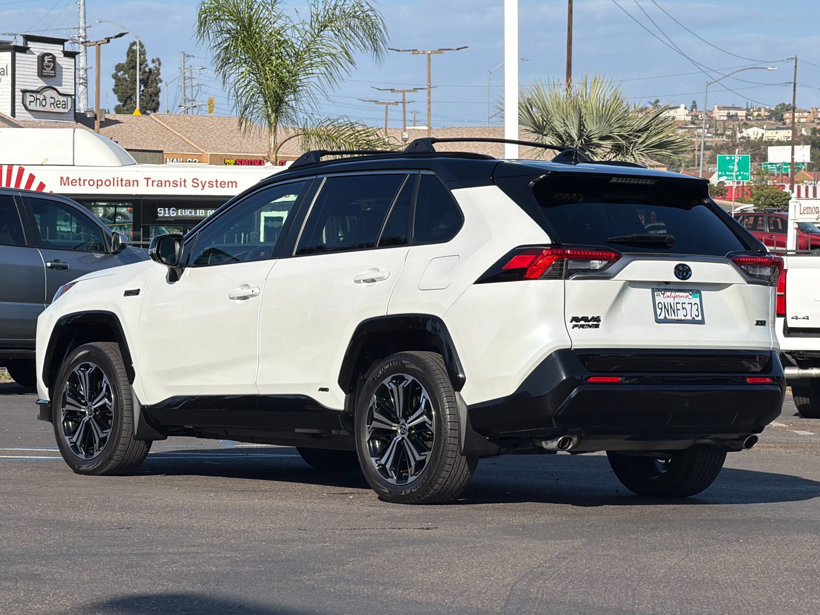 Used 2024 Toyota RAV4 XSE w/ Weather Package AWD/4WD image 3