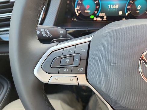 New 2026 Volkswagen Atlas Cross Sport SEL R-Line image 22