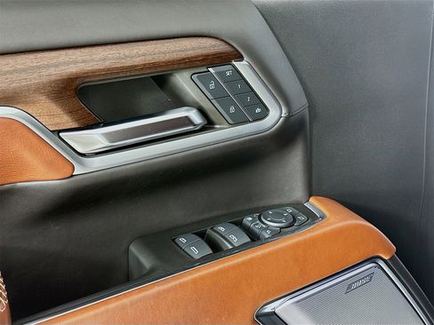 Used 2024 GMC Sierra 2500 Denali Ultimate image 19