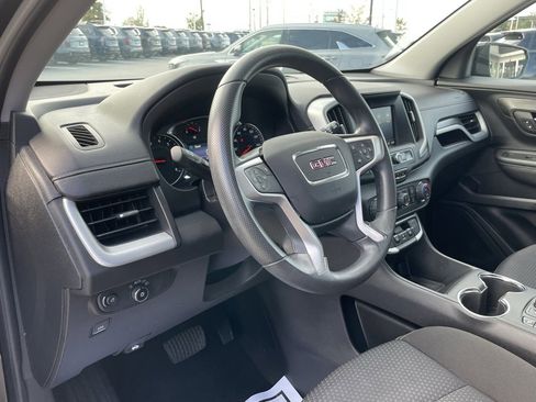 Used 2022 GMC Terrain SLE w/ Driver Convenience Package image 9