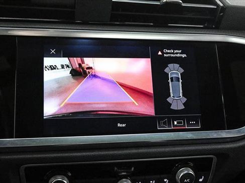 Used 2021 Audi Q3 2.0T Premium Plus image 14