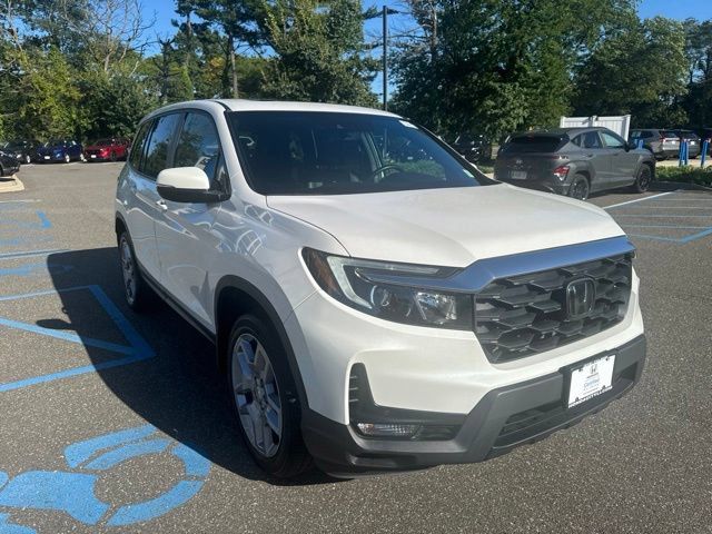 Certified 2024 Honda Passport EX-L image 10