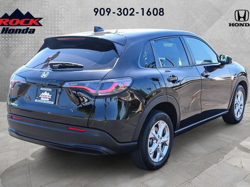 Certified 2025 Honda HR-V LX image 6