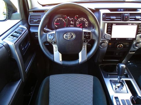 Used 2024 Toyota 4Runner SR5 AWD/4WD image 22