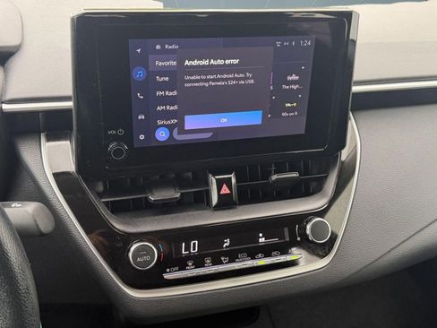 Used 2025 Toyota Corolla LE image 23