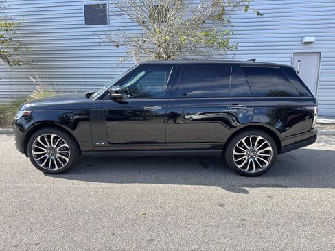 Used 2021 Land Rover Range Rover Long Wheelbase Autobiography image 2