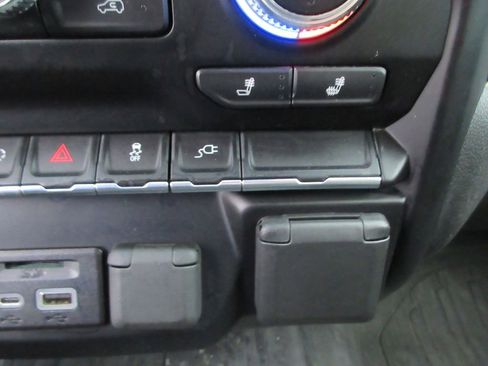 Certified 2019 GMC Sierra 1500 SLE w/ SLE Value Package image 31