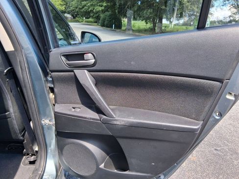 Used 2012 MAZDA MAZDA3 i Touring FWD image 21