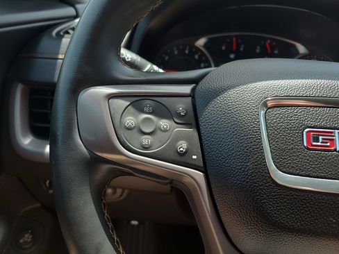 Used 2024 GMC Terrain AT4 AWD/4WD image 33