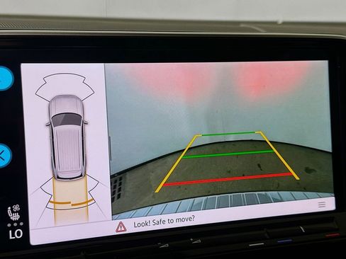 Used 2024 Volkswagen Atlas SE FWD image 10