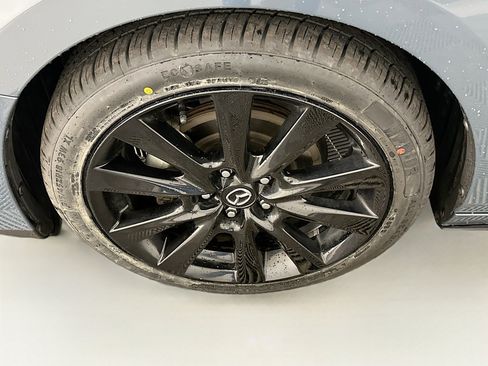 Used 2024 MAZDA MAZDA3 s image 11