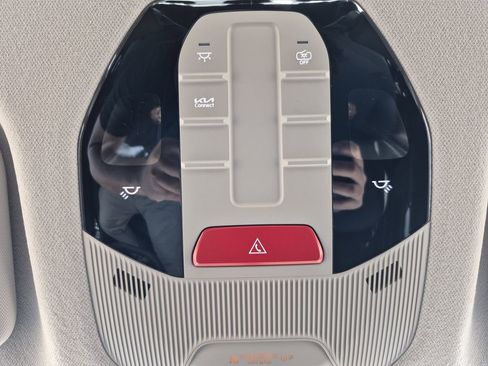 New 2026 Kia K4 FWD image 24