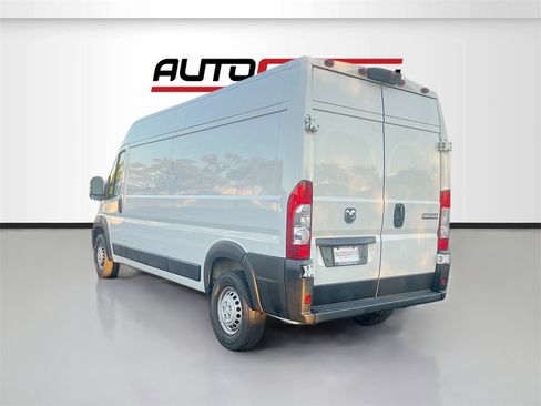 Used 2024 RAM ProMaster 2500 w/ Safety Group image 5