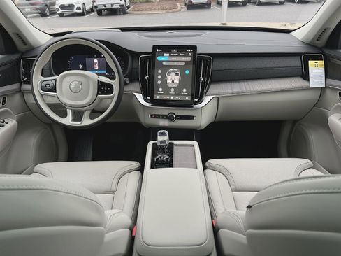 New 2026 Volvo XC90 B6 Ultra w/ Protection Package Premier image 23