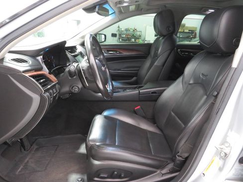 Used 2019 Cadillac CTS Luxury RWD image 15