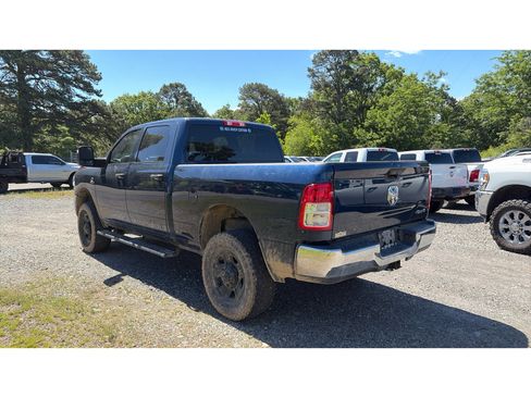 Used 2024 RAM 2500 Tradesman w/ Chrome Appearance Group AWD/4WD image 4