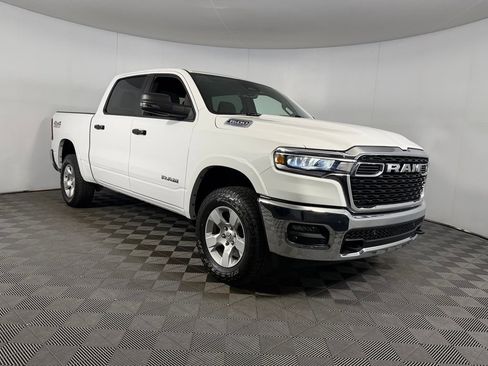 Used 2025 RAM 1500 Big Horn AWD/4WD image 5