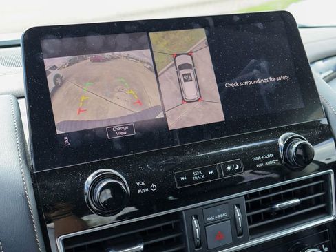 Used 2023 Nissan Armada Platinum w/ Captain's Chairs Package image 4