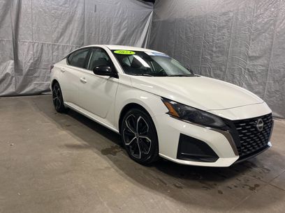 Used 2024 Nissan Altima 2.5 SR